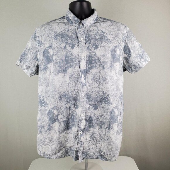Cedar Wood State Top Moon Pattern Button Up Short Sleeve XL - Picture 1 of 8